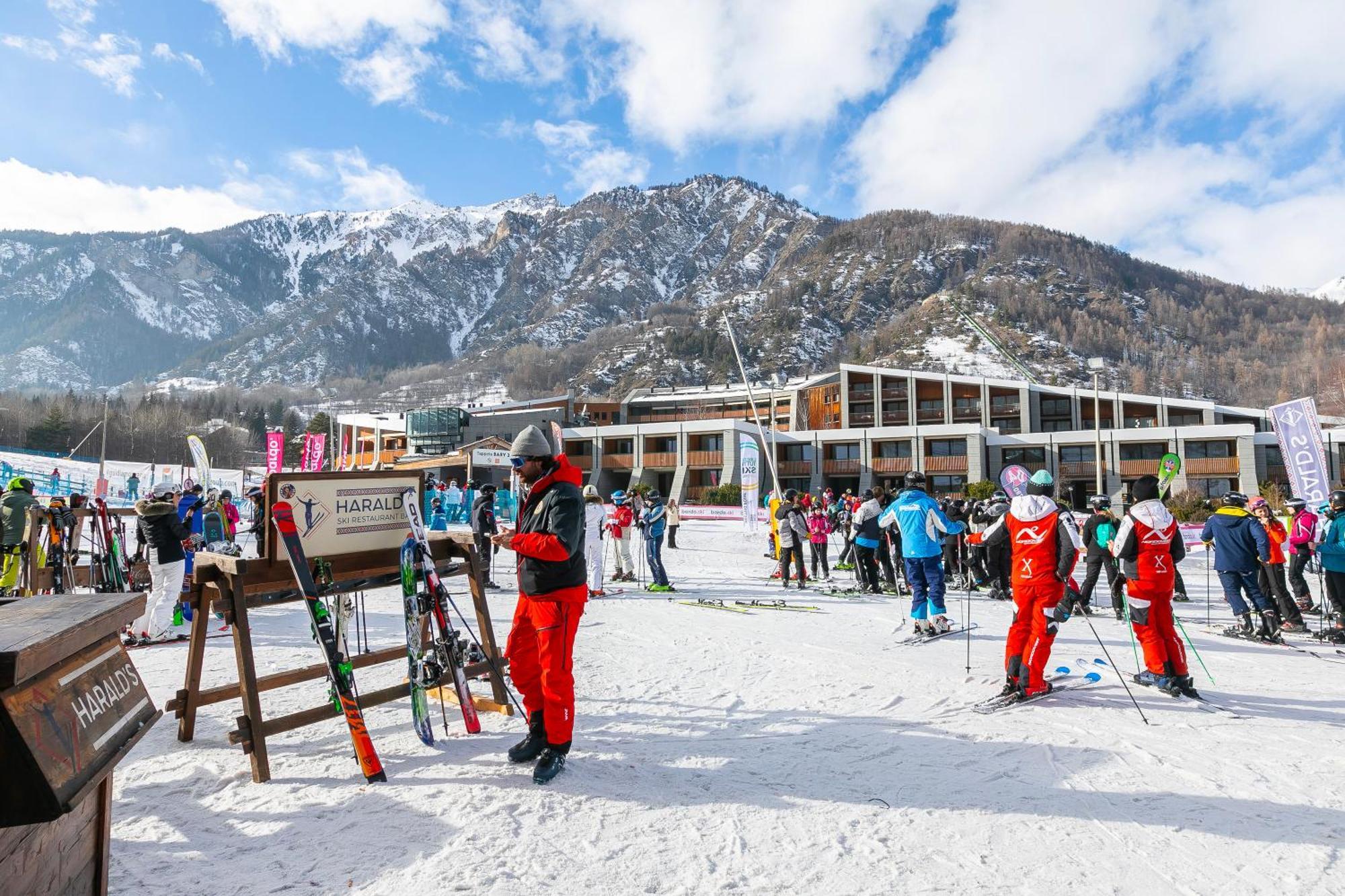 La Marmotta Campo Smith On The Slopes - Happy